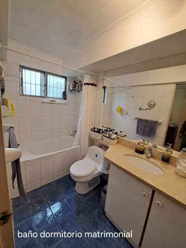 Casa Sólida Con Piscina En Condomio