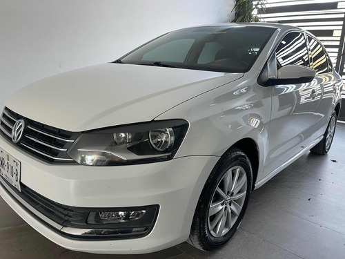 Volkswagen Vento 1.6 Highline At