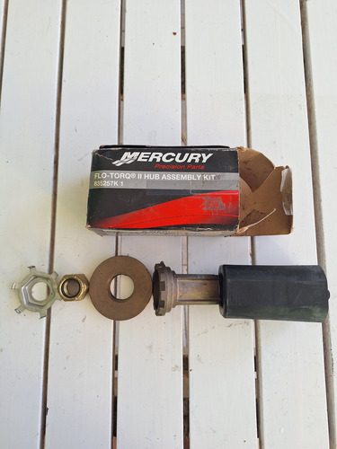 Buje Flo-torq Ii Hub Assembly Kit Mercury (Usado)