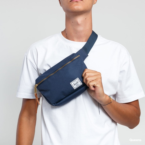 Riñonera Herschel Fifteen Woodland Navy Moda Urbano
