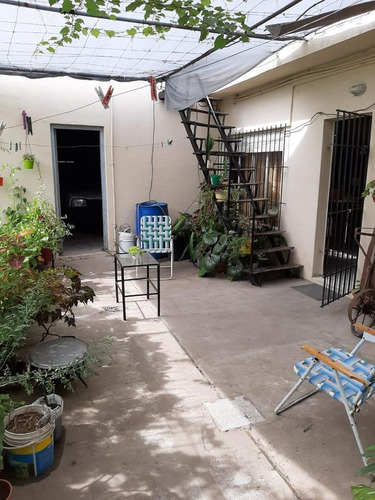 Venta Casa 2 Dormitorios C/ Salon De Ventas Excelente Sobre Avenida - Granadero Baigorria