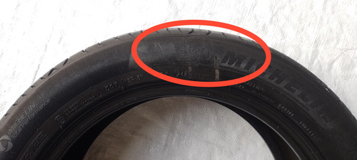 Pneu Michelin 215-55-r17 Vulcanizado (Usado)