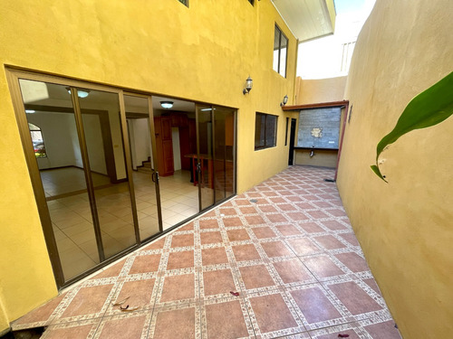 Casa En Venta Belen Heredia, En Condominio
