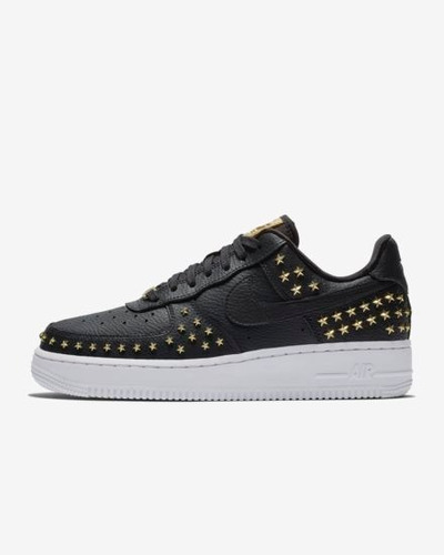 nike air force negras con estrellas