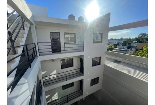 Departamento De 2 Ambientes - Venta Ciudad Evita