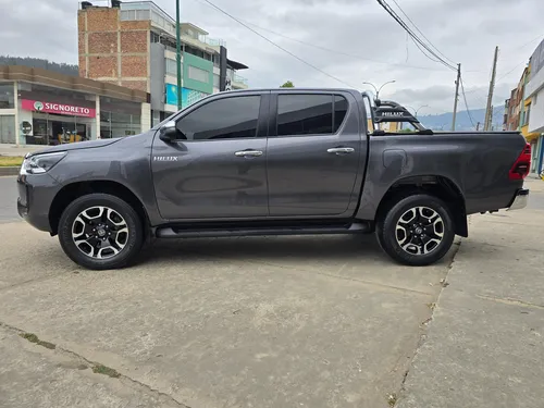 Toyota Hilux 2.8l SRX 4x4 Diesel