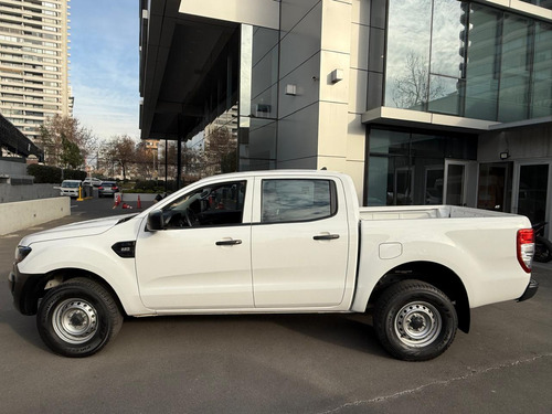Ford Ranger XL 2.2L MT 4X2