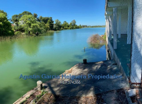 Parque Miramar Con Fondo Al Lago