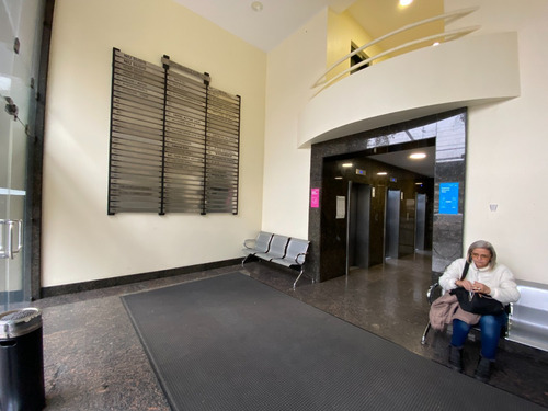 Imagen 2 de 8 de Metro Tobalaba Un Privado Con Amplia Recepción