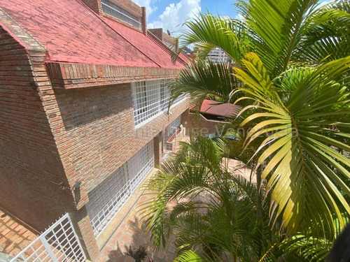 Imagen 1 de 27 de Se Vende Town-house En La Alameda