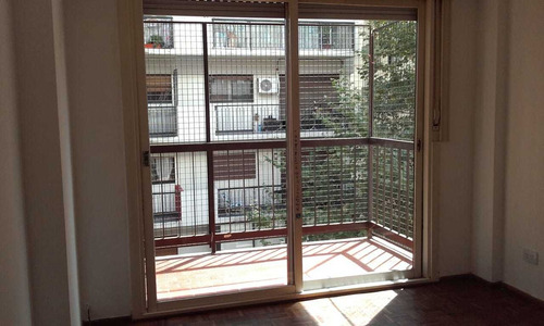 Imagen 8 de 14 de Alquiler 4 Amb Con Balcon Corrido A La Calle