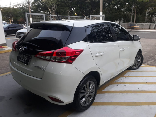 Toyota Yaris Toyota Yaris 1.5 XL Plus Connect CVT (Flex)