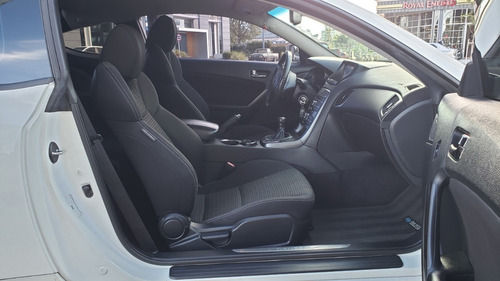 Hyundai Genesis 2.0t 2012 73000kms Impecable