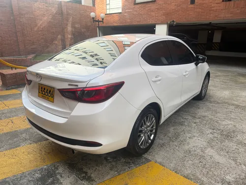 Mazda 2 Sedan 1.5 Grand Touring Lx At
