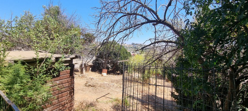 Cercana Al Centro De Qpué. Patio Amplio.