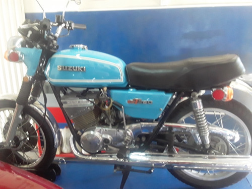 Suzuki  Gt250   1976