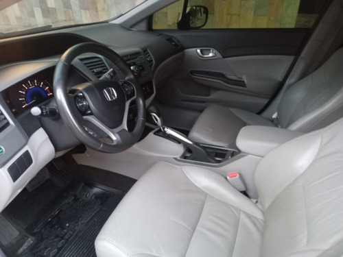 Imagem 10 de 16 de Honda Civic 2014
