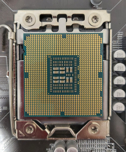 Processador Intel Xeon E5-2420 V2 Cm8063401286503 6/12 2.70 (Usado)
