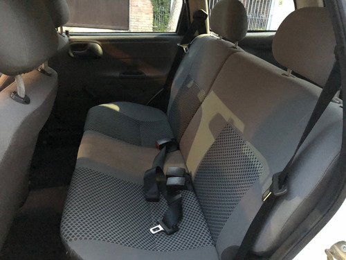 Imagen 10 de 15 de Chevrolet Corsa Classic Sw Life 1.4n 2010