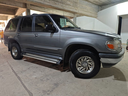 Ford Explorer 4.0 Xlt 4x2
