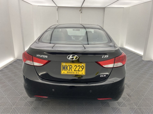 Imagen 10 de 25 de Hyundai Elentra Gls 1.8