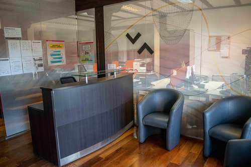 Oficina De 6 Ambientes En Venta En Martinez