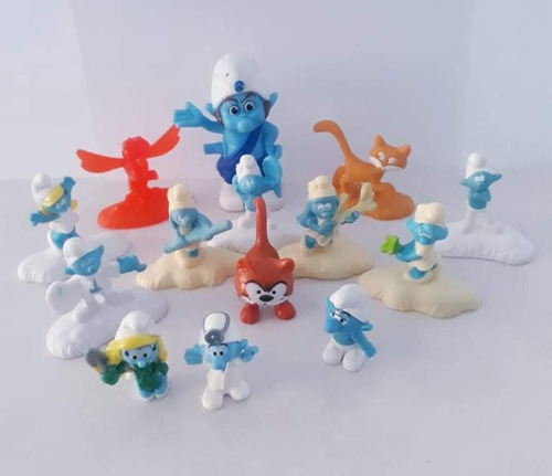 Coleccion De Familia Pitufos Mcdonald's Y Huevo Kinder C7 (Usado)