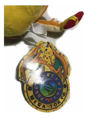 Pokemon Center Pikachu Charizard Peluche