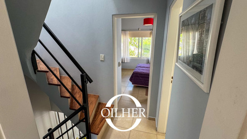 Casa En Venta De 3 Dormitorios C/ Cochera!! Dentro De Complejo Con Pileta!