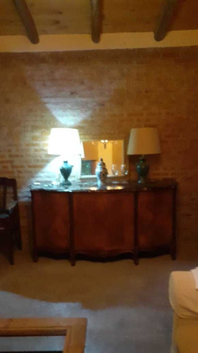 Casa Quinta, Alquiler Temporario. Excelente Ubicación, Seguridad, Arboleda De 100 Años Y Muy Bien Amoblada.