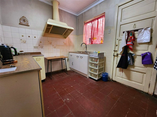 Casa En Venta De 5 Dormitorios En Ñuñoa