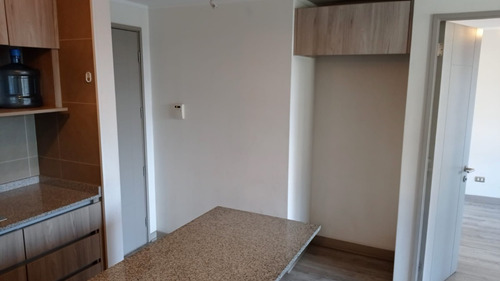 Se Vende Depto En Av. Portugal, Santiago