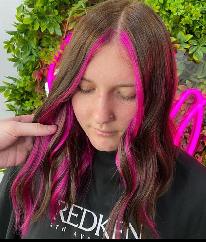 Imagem 5 de 5 de Venha Fazer Seu Cabelo Colorido E Luzes Escolhe Côr De Sua R