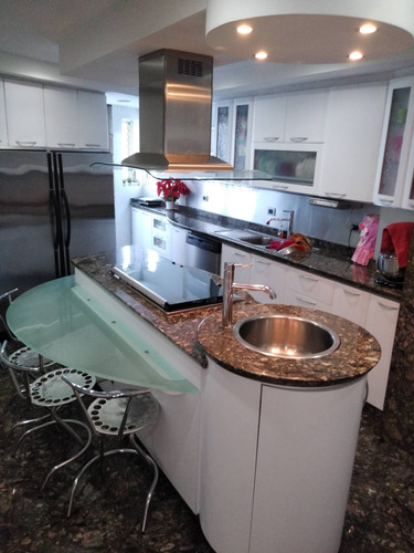 Imagen 14 de 21 de Se Vende Ph 286m2 5h/5b/5p Los Naranjos De Las Mercedes 9055