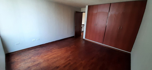 Vendo Casa Urb El Derby Surco. Terr. 528m2, Const. 225m2