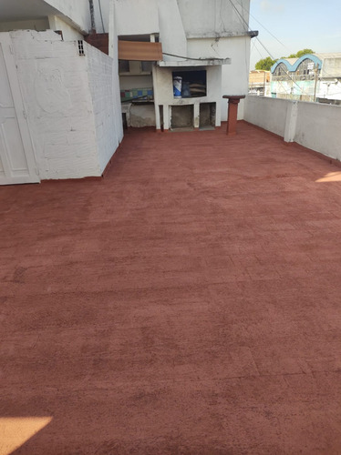 Departamento 2 Ambientes S/ Avenida C/ Amplio Patio