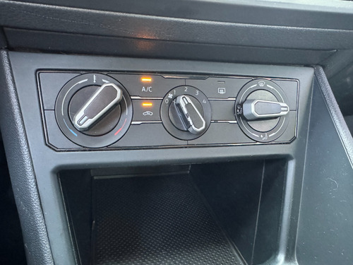Volkswagen Virtus 1.6 16v Msi 4p