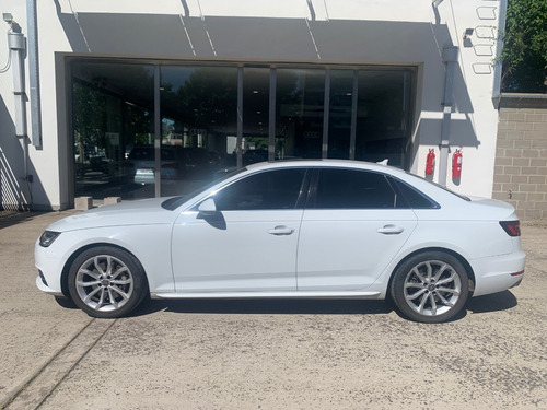 Imagen 4 de 8 de Audi A4 2.0 T 252 Cv Front