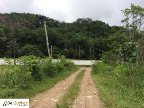 Imagem 3 de 7 de Chácara Em Itanhaém Bairro Loty, Sala, Cozinha, Garagem, Dois Quartos, Quintal, Tanque De Peixe, Aguá Natural , Poço Semi Cartesiano, Passa Aguá No Fu - 6035 - 68829583