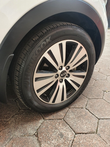 Imagen 10 de 13 de Kia Sportage 2016 2.0 Ex Pack L At