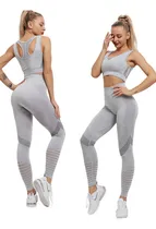 Comprar Conjunto Deportivo Lycra Tiro Alto + Crop Top Gris Ref 5070