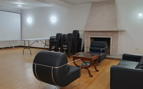 Comercial (casa Para Comercio) En Arriendo/venta En Rosales. Cod A10260135