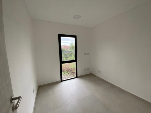 Casa 4 Amb C/ 2 Cocheras Y Pileta - Terravista
