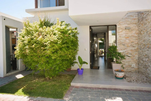 Arriendo Sn Anselmo, 4d 4b, Piscina Y Quincho, No Perimetral