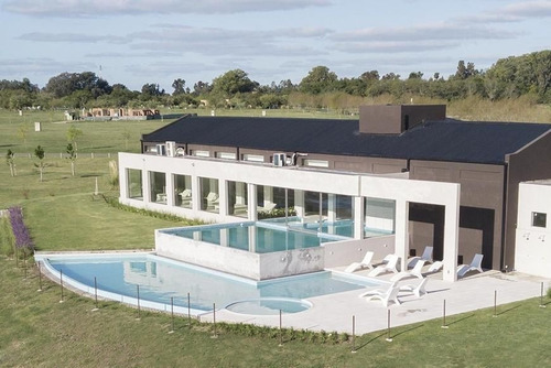 Lote En Venta En El Mirador Club De Campo Oferta 20.000 Permutaria Por Veiclo Exelente Ubicacionfrente A Canchas De Tenis Padel Jimnaciorestaurante Etc