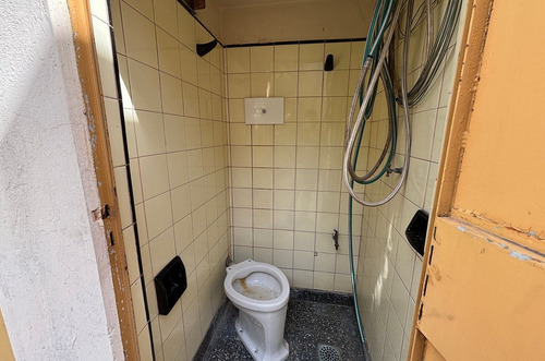 Casa A Reciclar Fondo Libre 20m Espectacular Oport