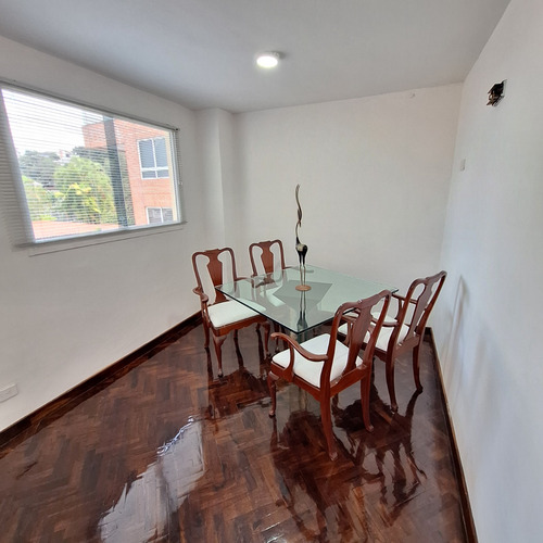 Alquilo Bello Apartamento Lomas De Bello Monte. Amoblado. 80 Mts2. 1 Habitacion. Estudio. Puestos De Visitantes. Vigilancia.