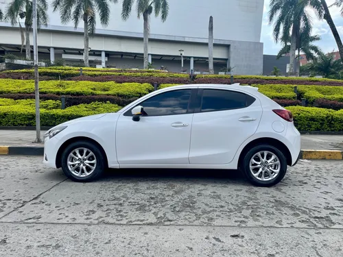 Mazda 2 Sport 1.5 Touring Mt