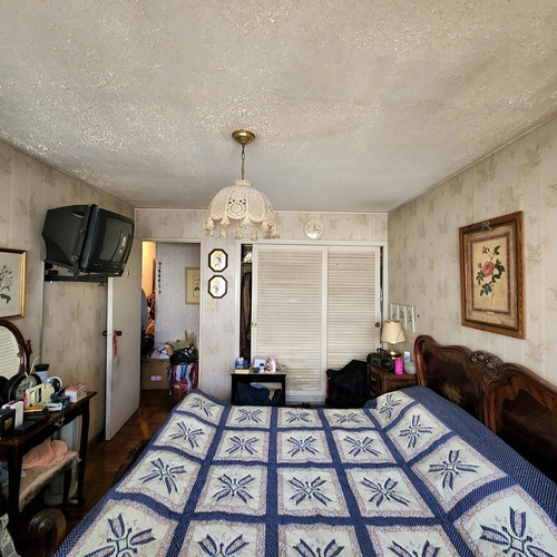 Imagen 9 de 22 de Venta Apartamento Centro A Reciclar 3 Dormitorios, 2 Baños Y Servicio Completo.