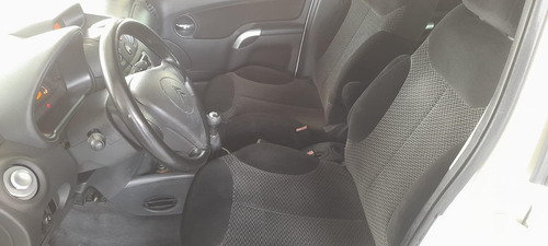 Imagem 5 de 9 de Citroen C3 1.4 Exclusive 2012